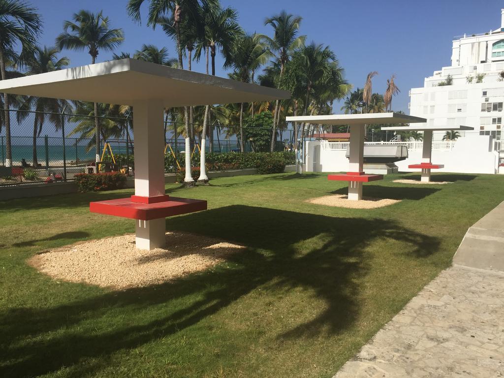 Marbella Del Caribe Beachfront San Juan Exterior foto